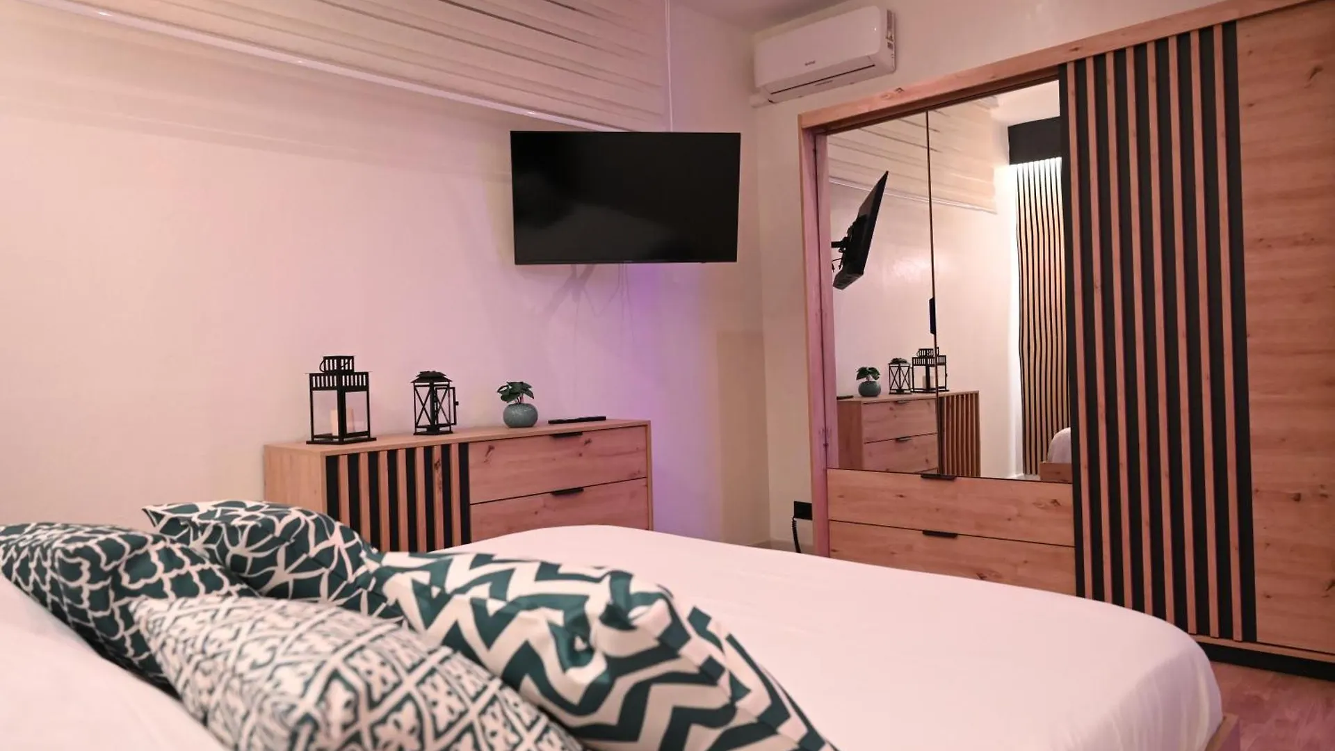 Duca Degli Abruzzi Modern House Luxury Relax Apartment Brindisi 0*,