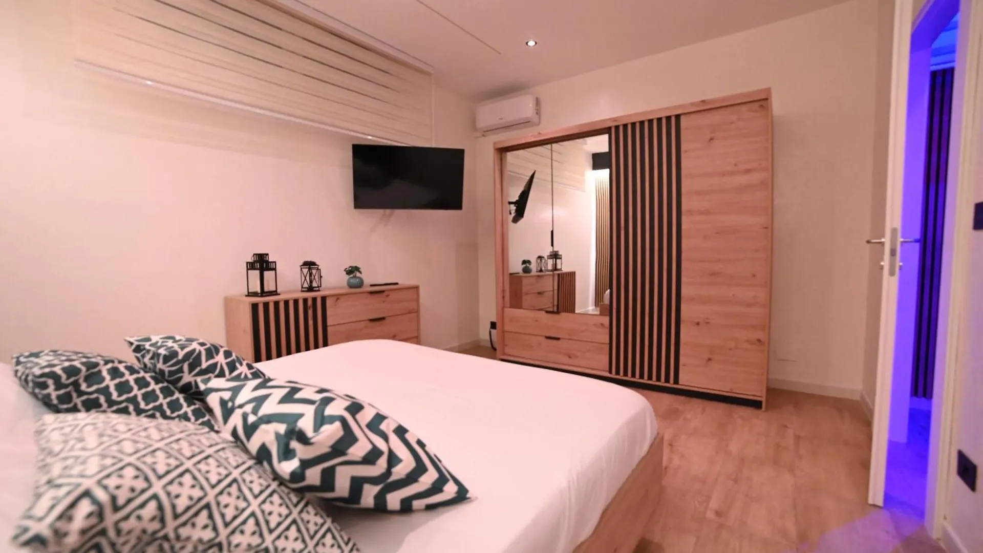 Duca Degli Abruzzi Modern House Luxury Relax Apartment Brindisi