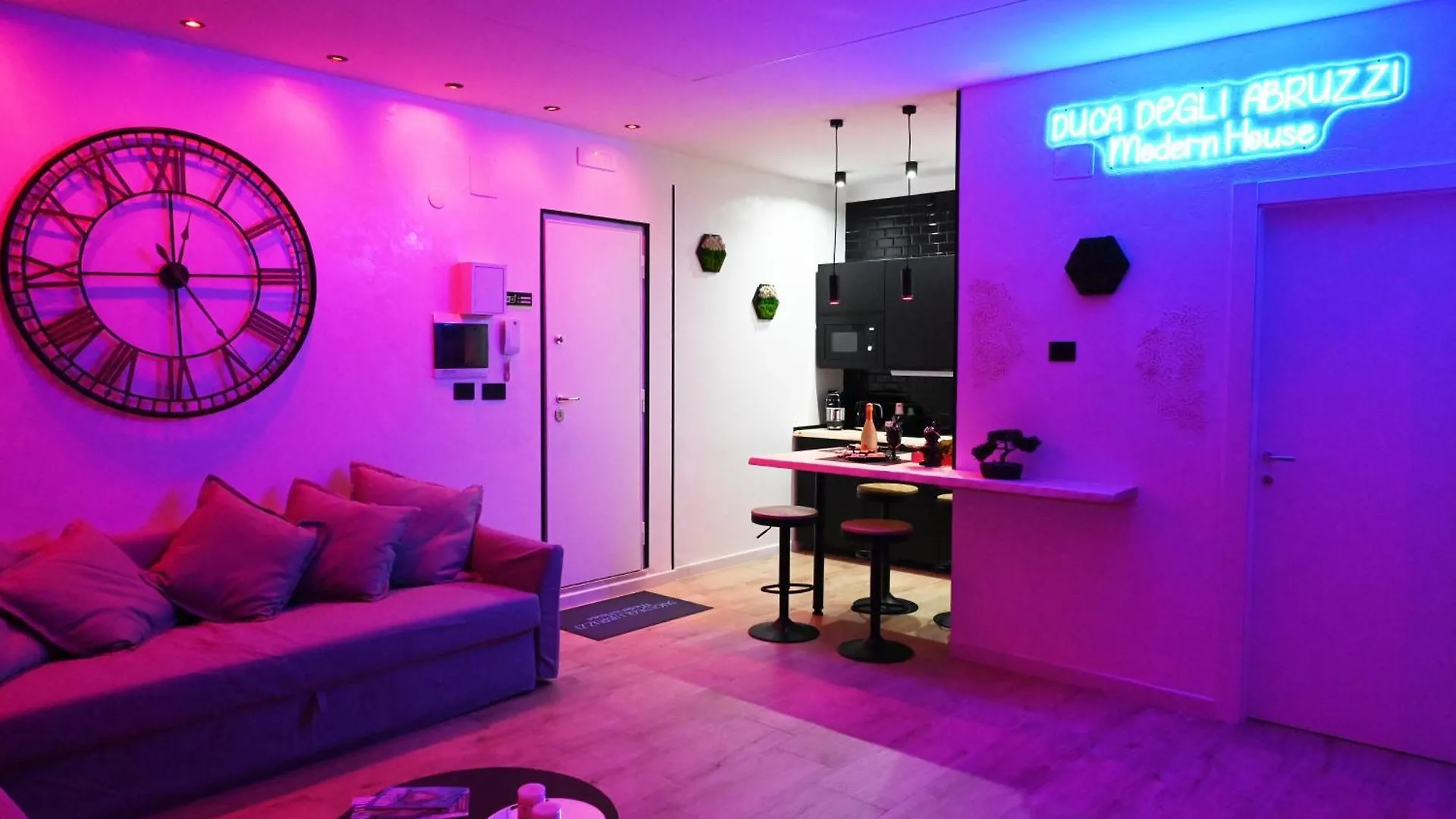 Duca Degli Abruzzi Modern House Luxury Relax location